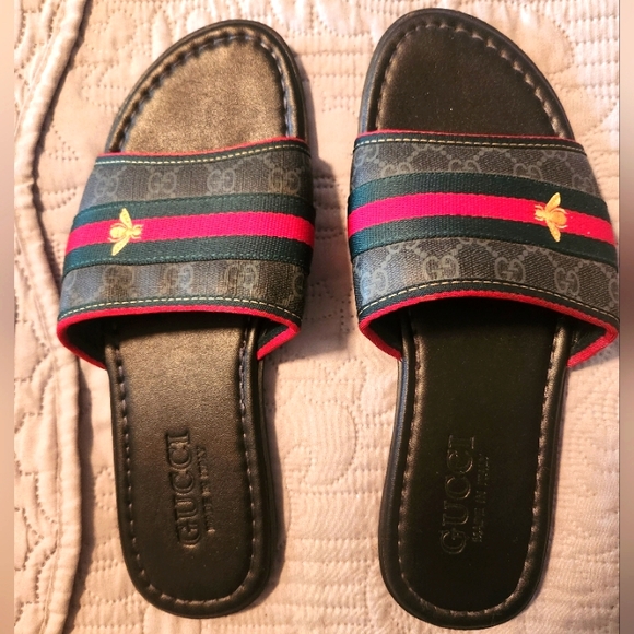 Men's Gucci Slides - Picture 1 of 11